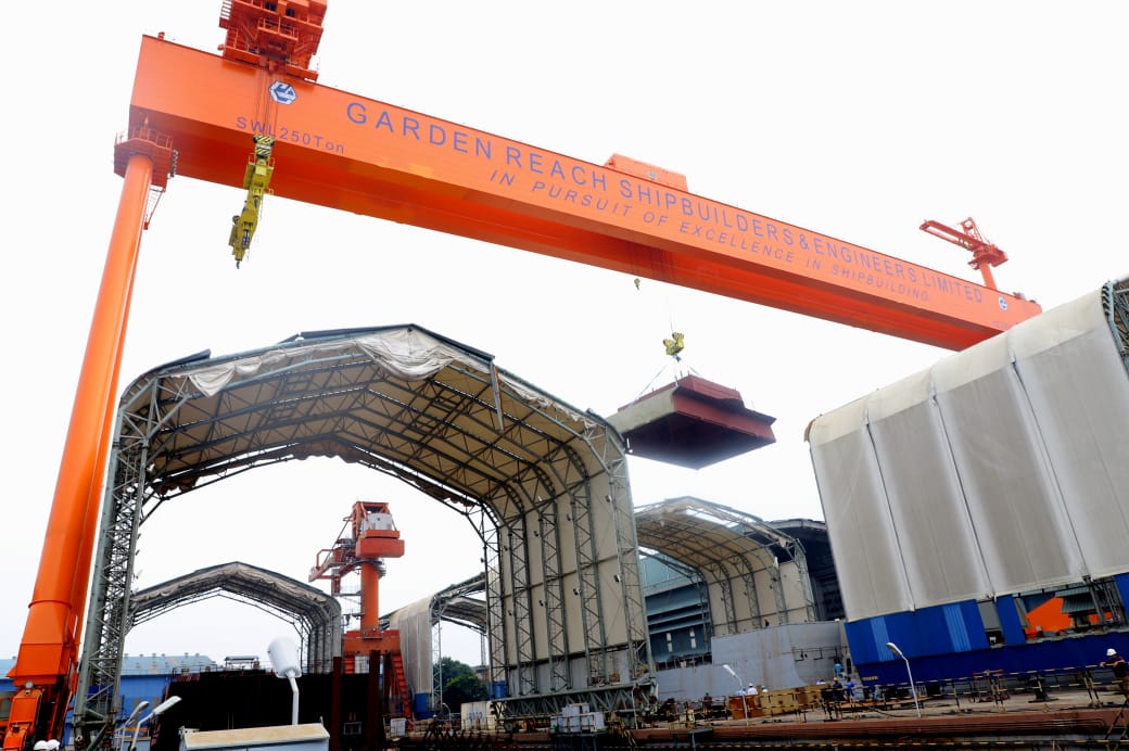 GRSE commissions 250 ton crane